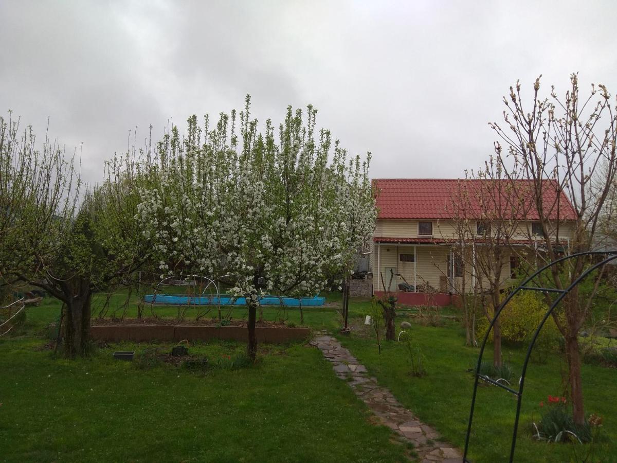 Garden House Panzió Almati Kültér fotó